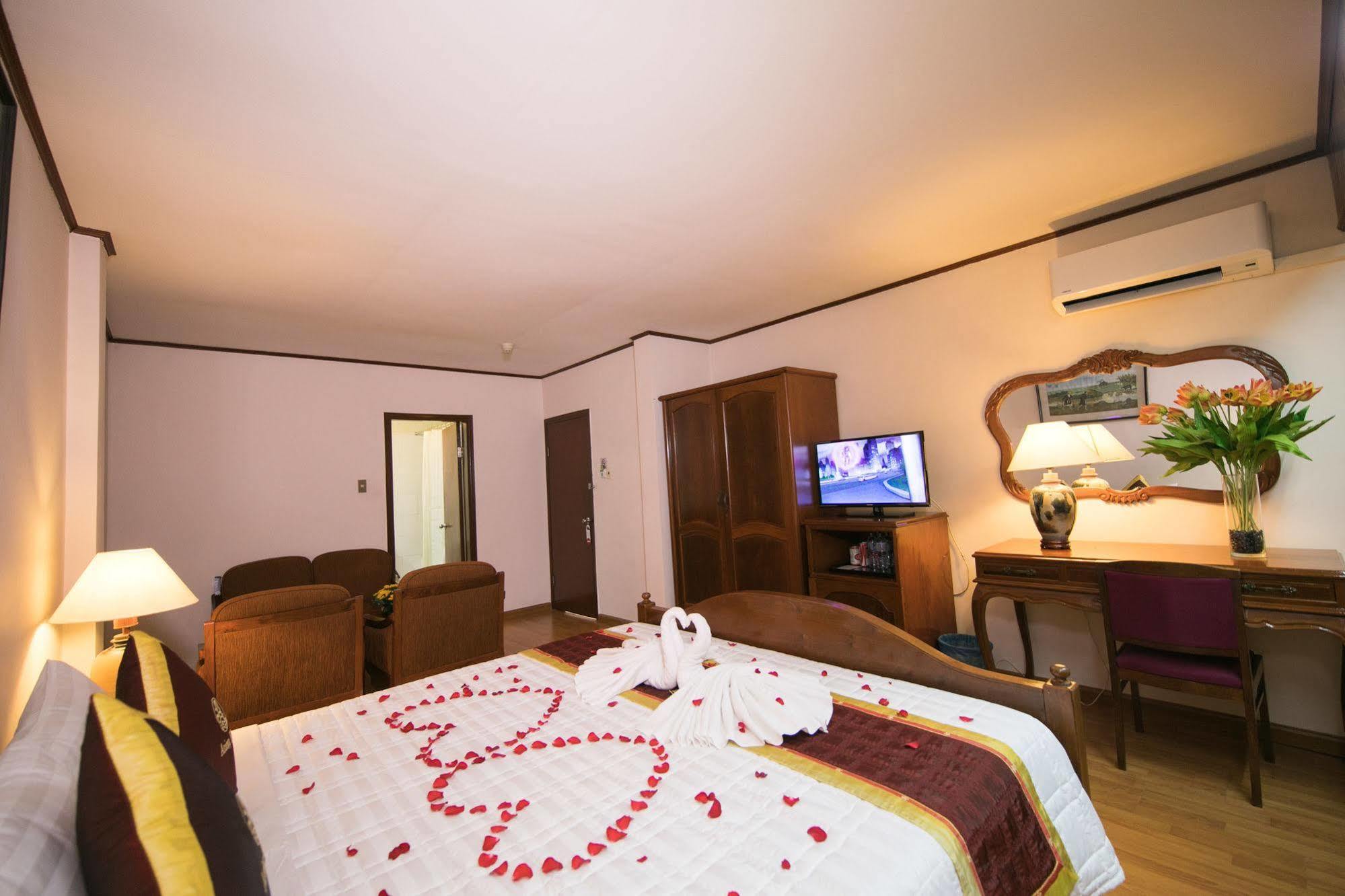 Asian Hotel Ho Chi Minh-stad Buitenkant foto