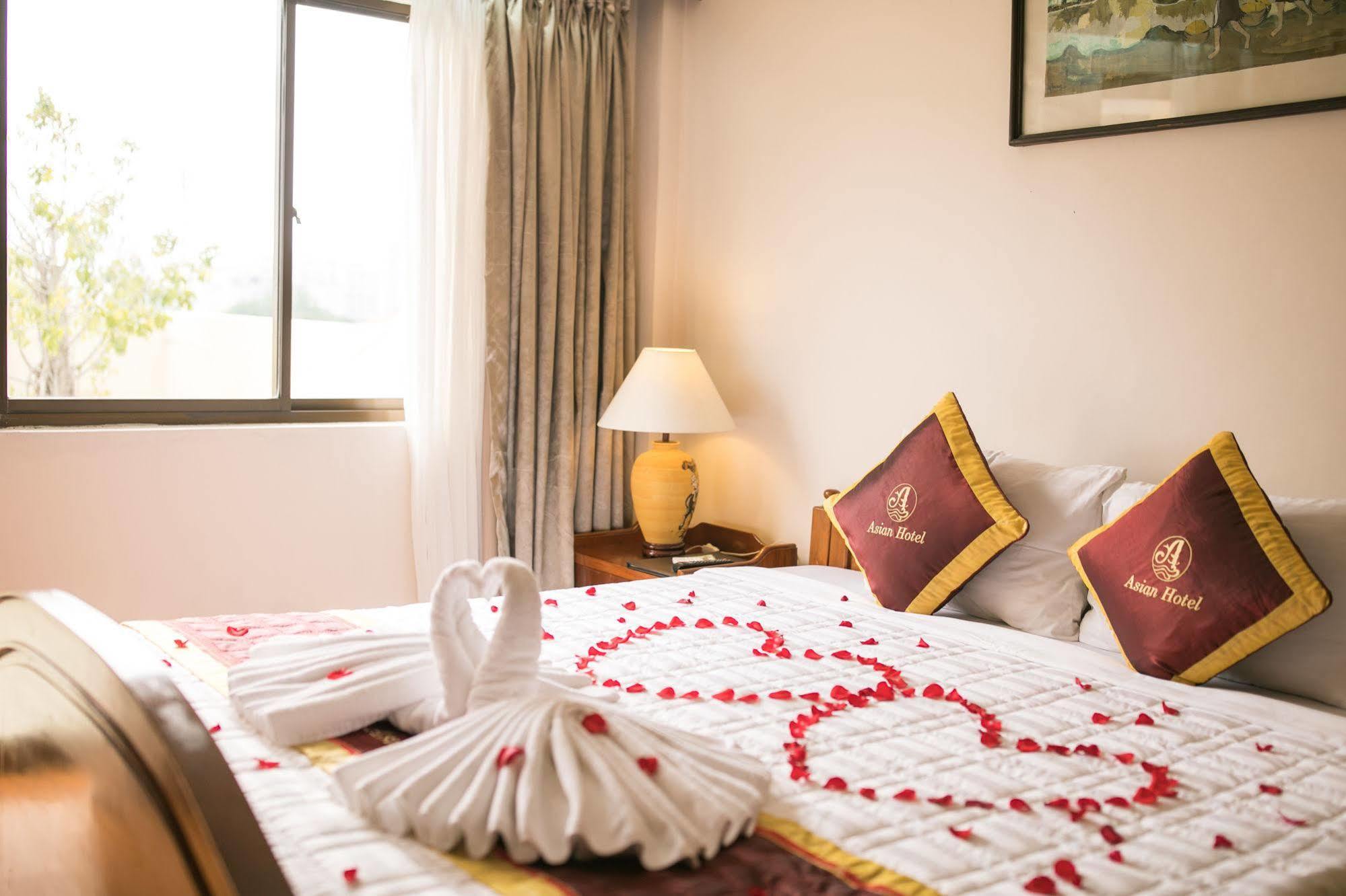 Asian Hotel Ho Chi Minh-stad Buitenkant foto